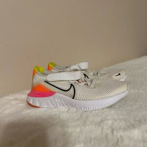 Girls Nike renew sneakers size 13c